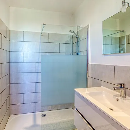 Semesterbostad 3 Bedroom Beautiful In *