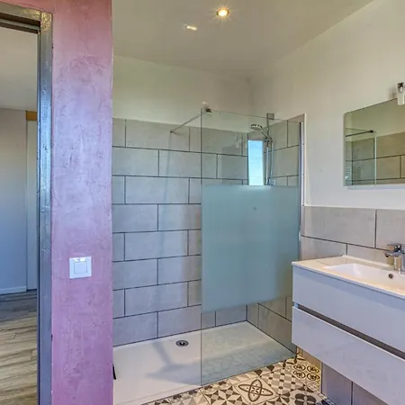 Semesterbostad 3 Bedroom Beautiful In *